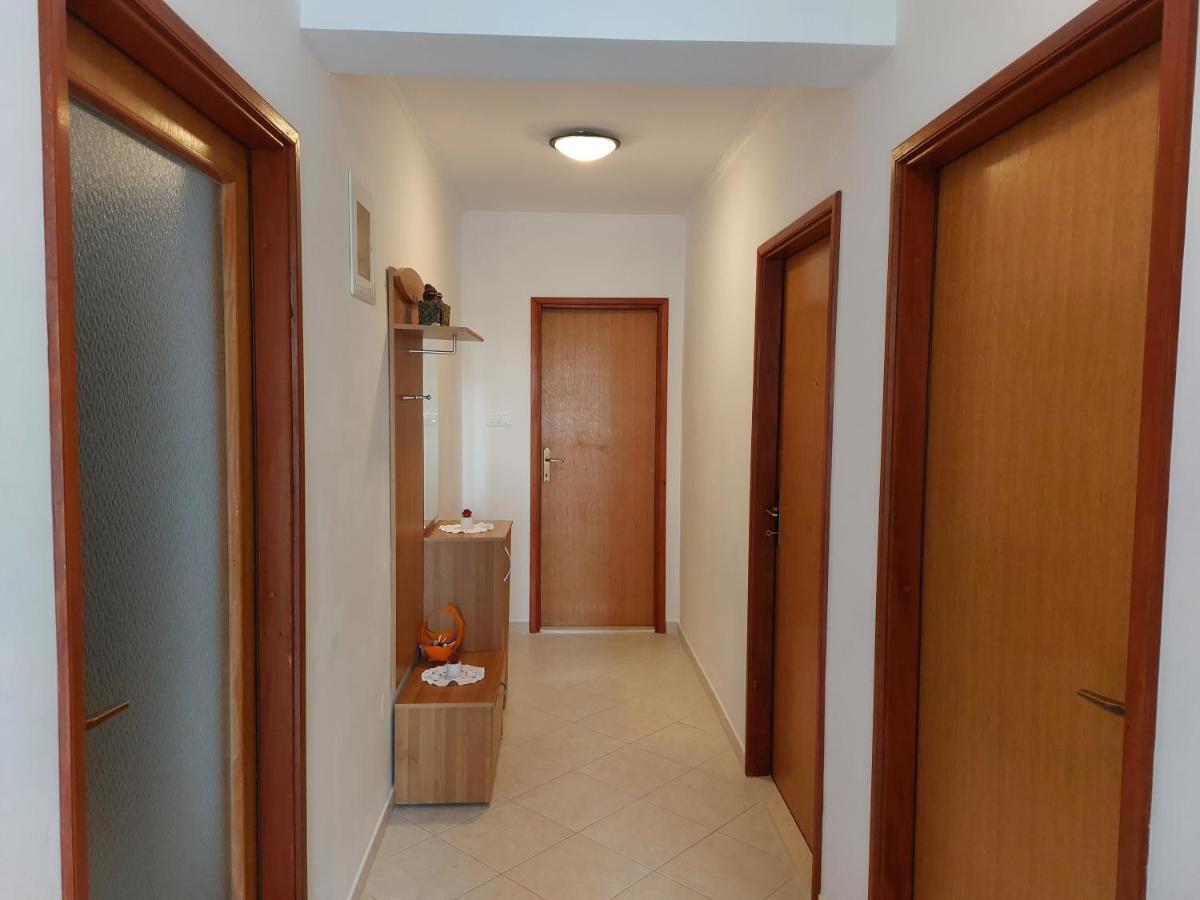 Apartment Ljubicic Podstrana Luaran gambar